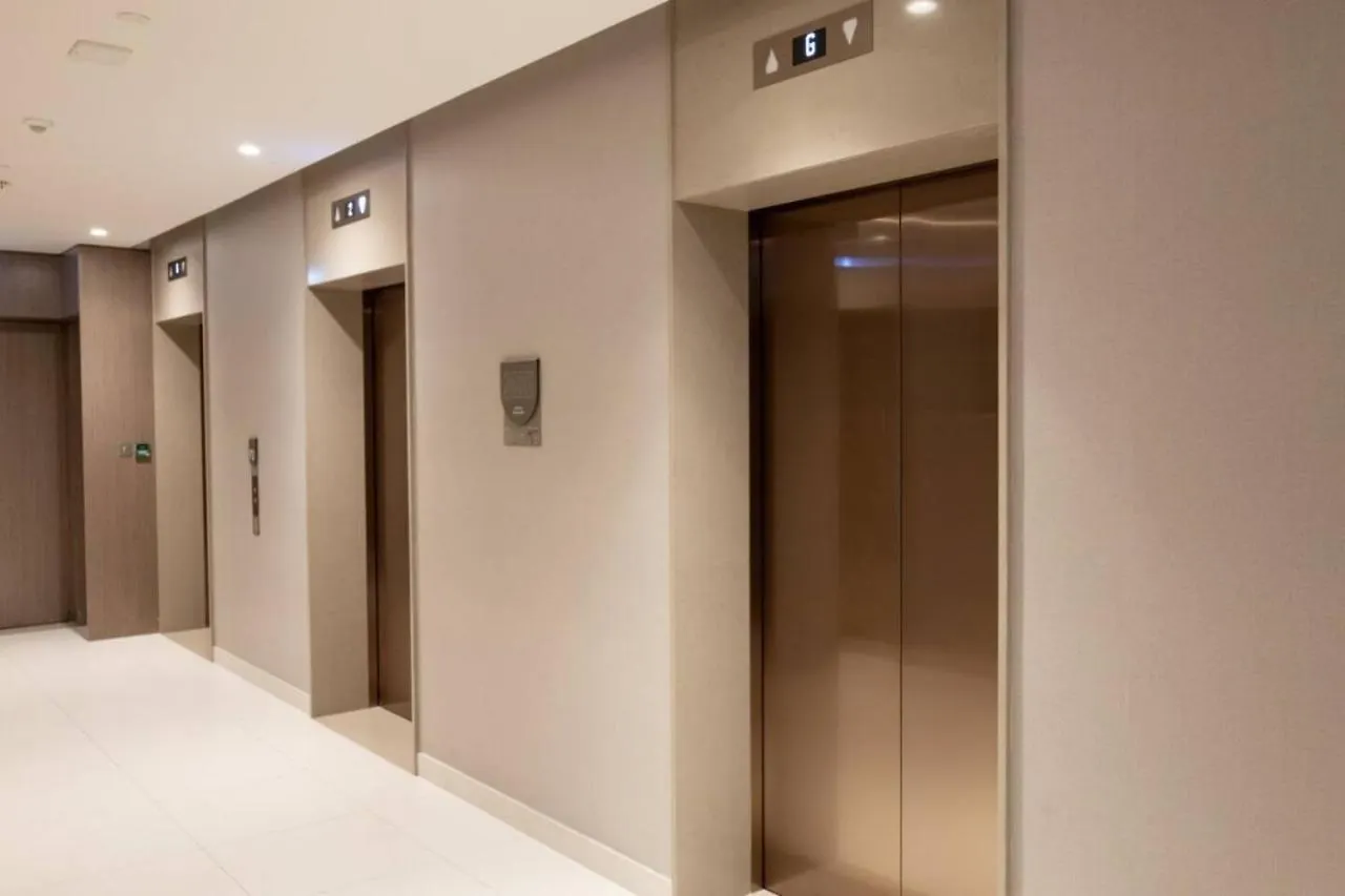 Lux 2Br Downtown - Burj-Fountain View - Pool -Gym Apartment Dubai 0*,  United Arab Emirates