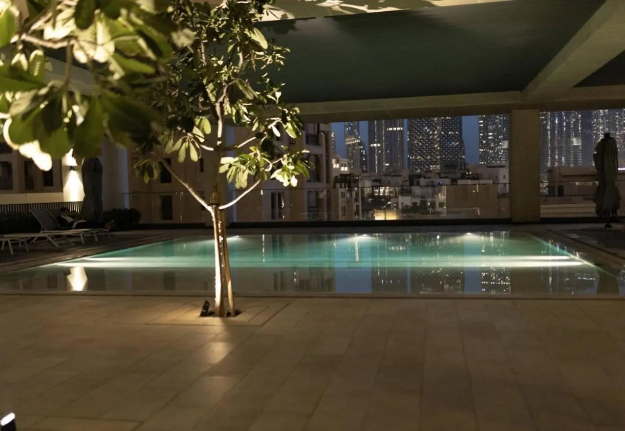 Lux 2Br Downtown - Burj-Fountain View - Pool -Gym Apartment Dubai