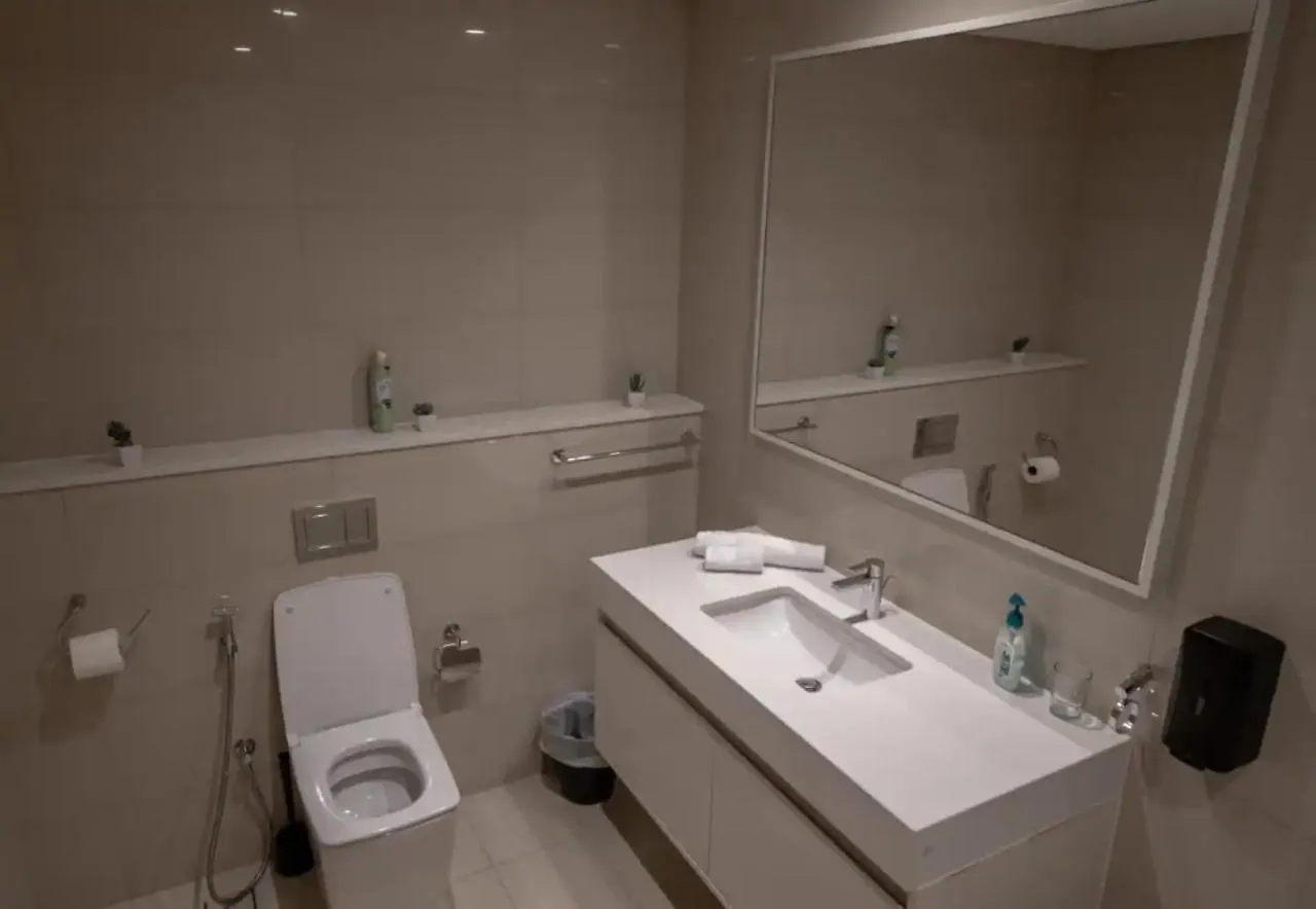 Lux 2Br Downtown - Burj-Fountain View - Pool -Gym Apartment Dubai