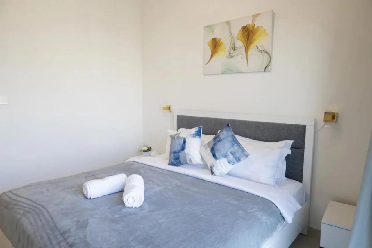 Lux 2Br Downtown - Burj-Fountain View - Pool -Gym Apartment Dubai United Arab Emirates